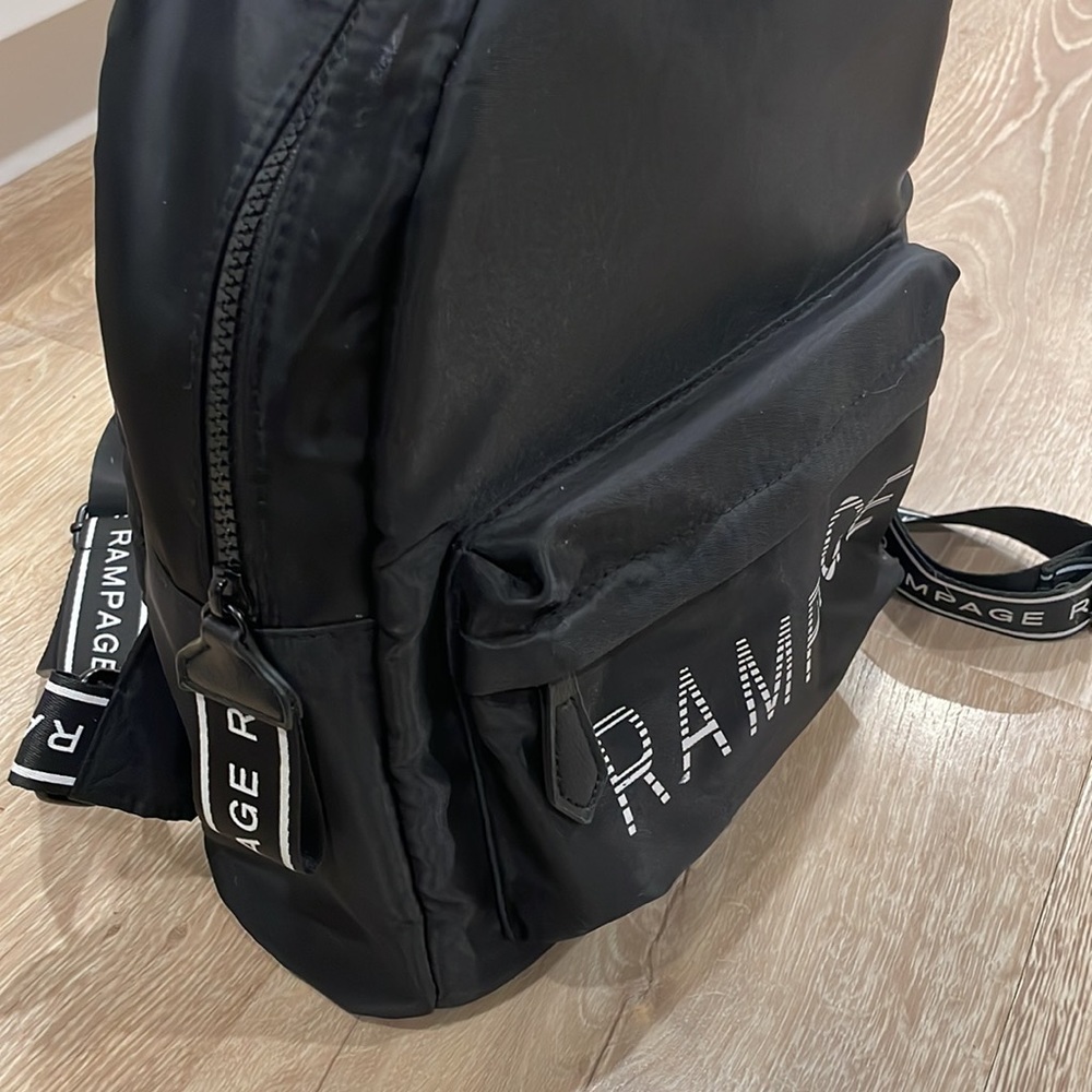Rampage Backpack - Picture 4 of 6